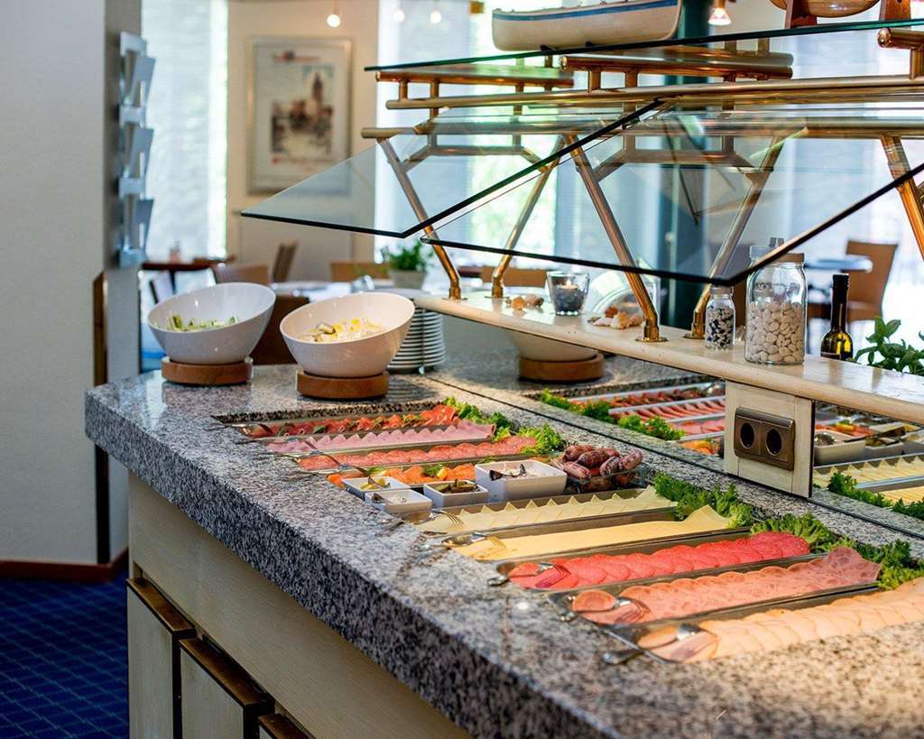 Quality Hotel, Star Inn Premium Bremen Restoran gambar